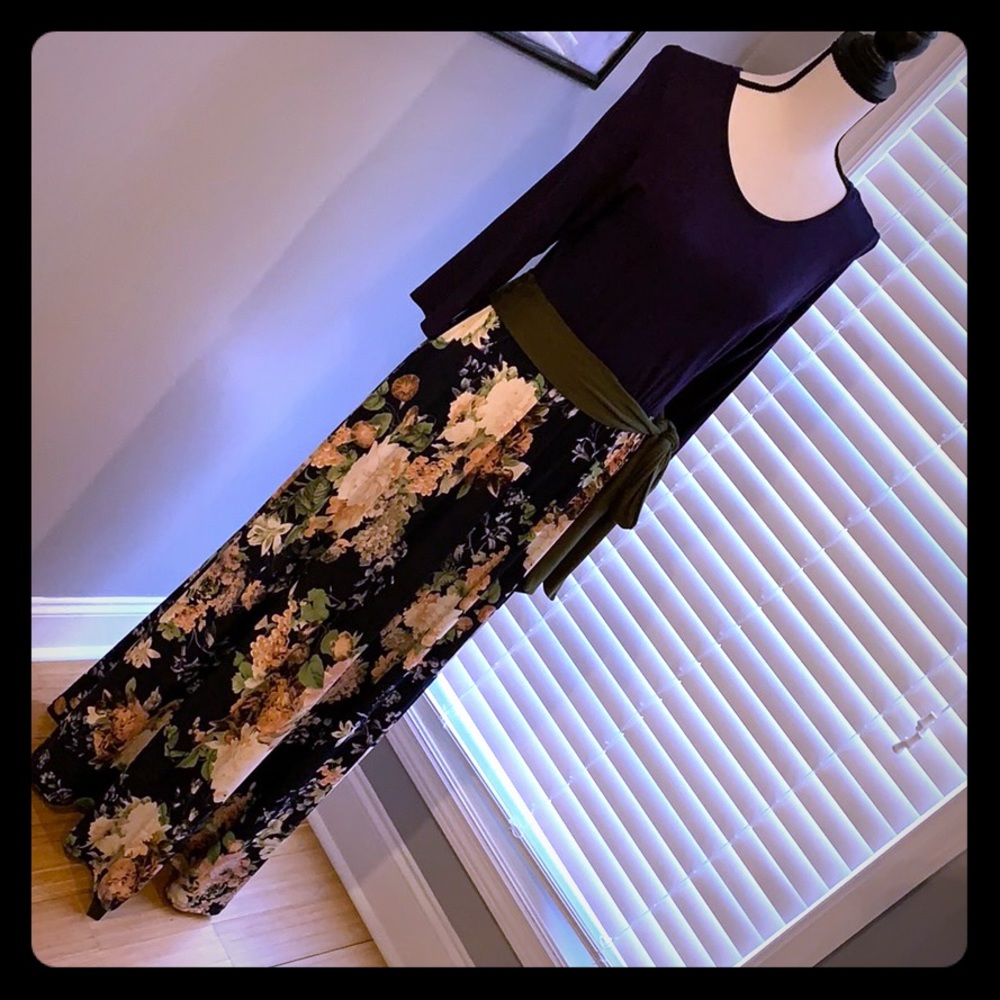 Women’s Maxi Floral Dress